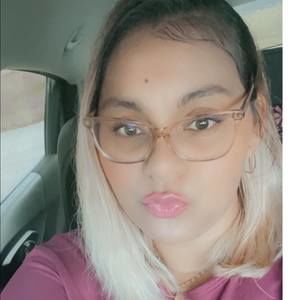 Meet your Posher, Janelle